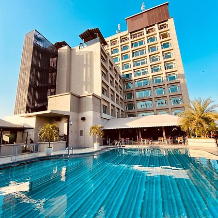 The Landmark Towers Kanpur Esterno foto